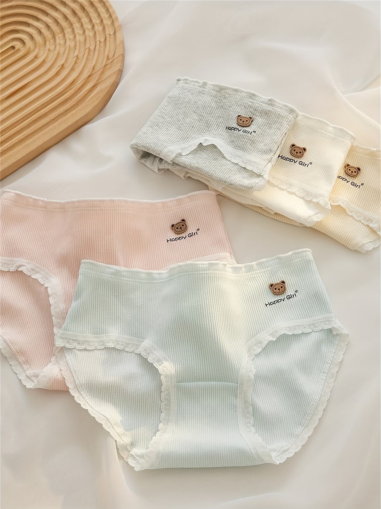 Elegant Women’s Seamless Panties | Ultra-Soft Breathable Stretch Underwear for Everyday Wear(PACK OF 4)