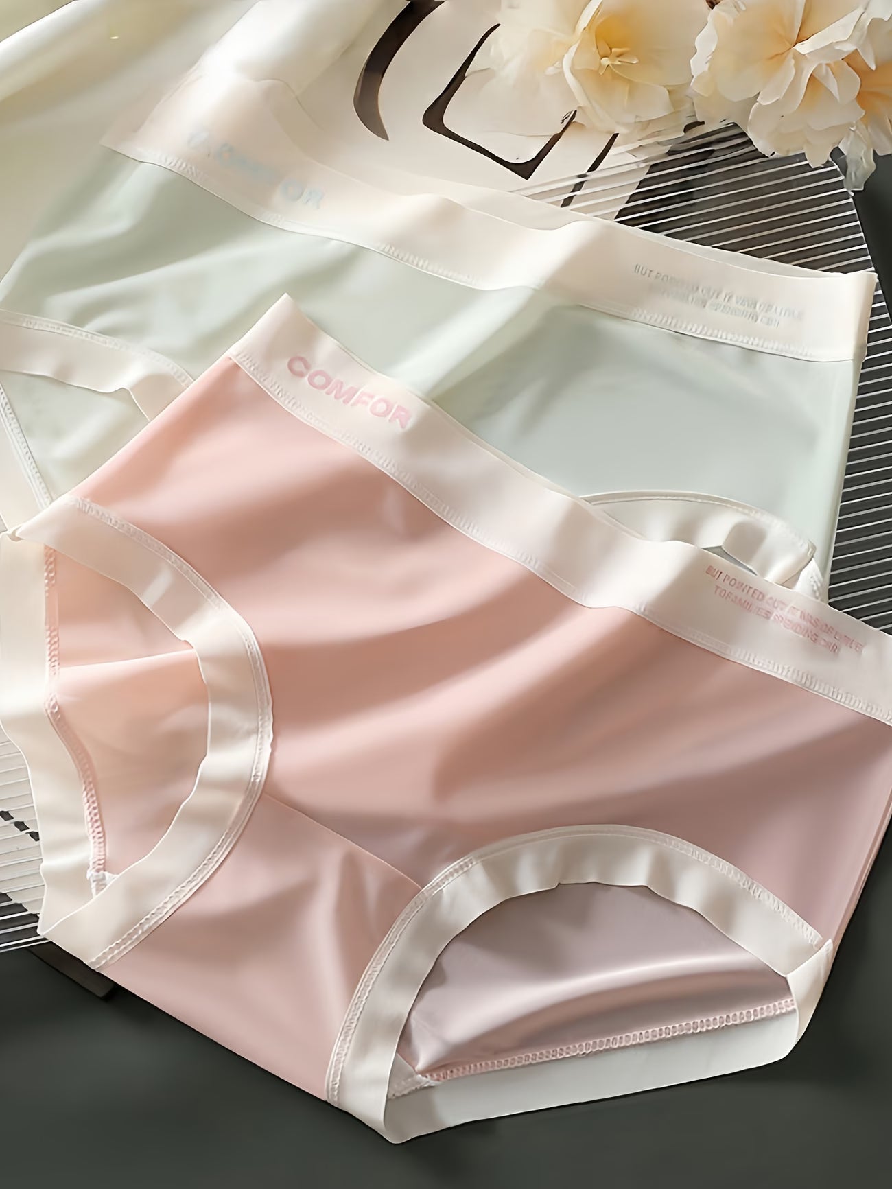 Premium Women’s Seamless Underwear | Ultra-Soft Breathable Stretch Panties for Daily Comfort( pack of 3 )