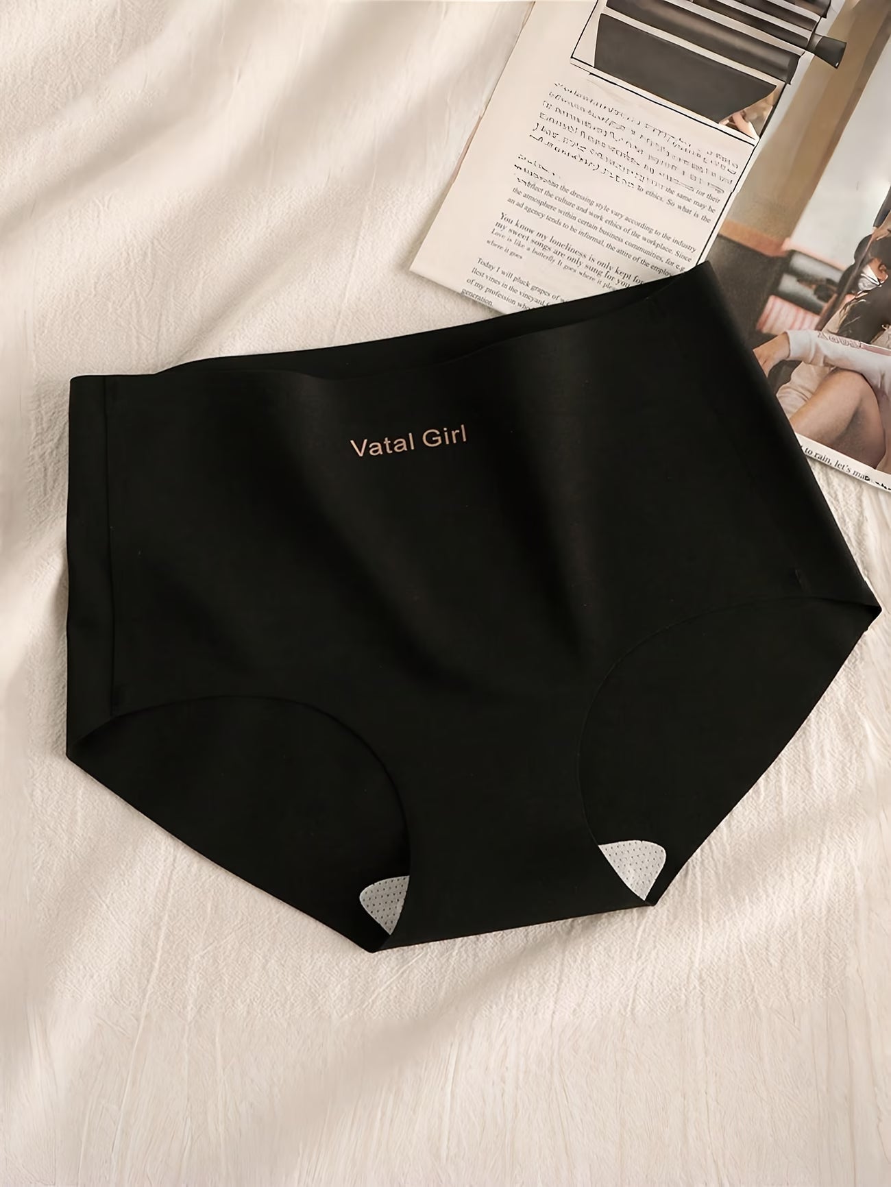 Premium Seamless Women’s Panties | Soft Breathable Stretch Mid-Waist Underwear for Everyday Comfort( pack of 2 )